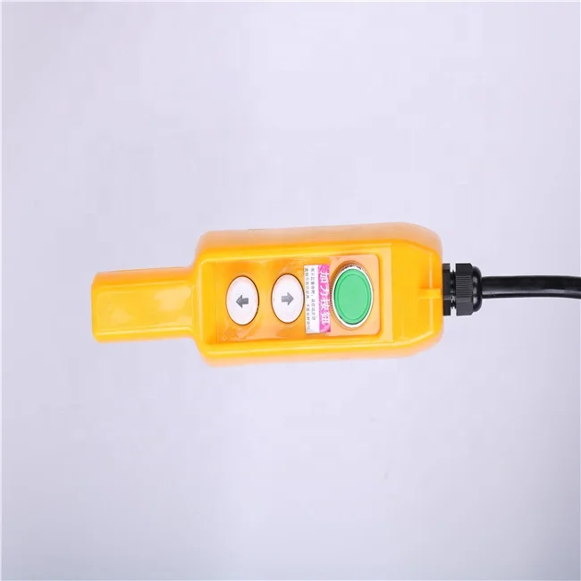 Mini 360 Degree Rotating Lifting Construction Material Hoist Truck Small Mini Crane For Construction Material
