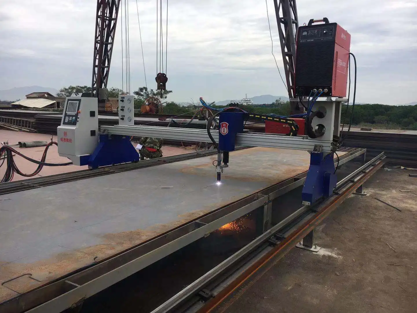 Gantry type heavy duty CNC plasma and oxy-fuel cutting machine for 30mm
