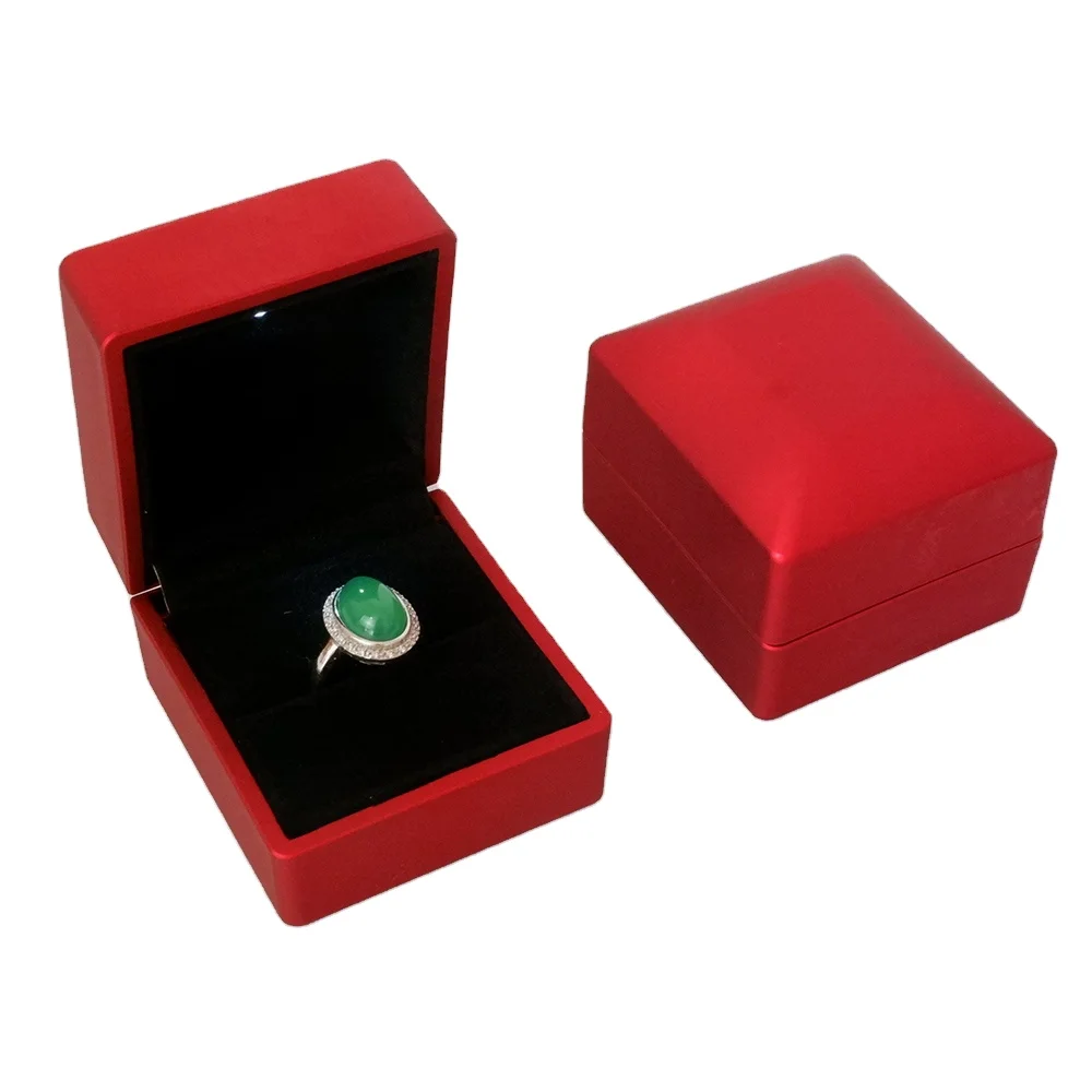 Fashionable flat piano lacquer led jewelry ring box octagonal flat custom logo jewelry packaging storage made in Qibang