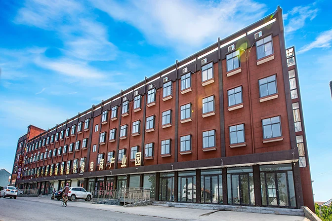 China Factory Vase Molds Mid Modern Vase Christmas Bottle Decoration Package Food