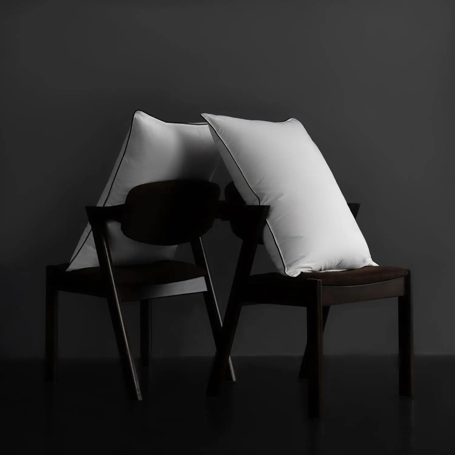 Hotel Collection Luxury Hungarian Goose Down and Down Alternative Pillow with 100% Cotton Shell Soft Fluffy Goose Down Pillow