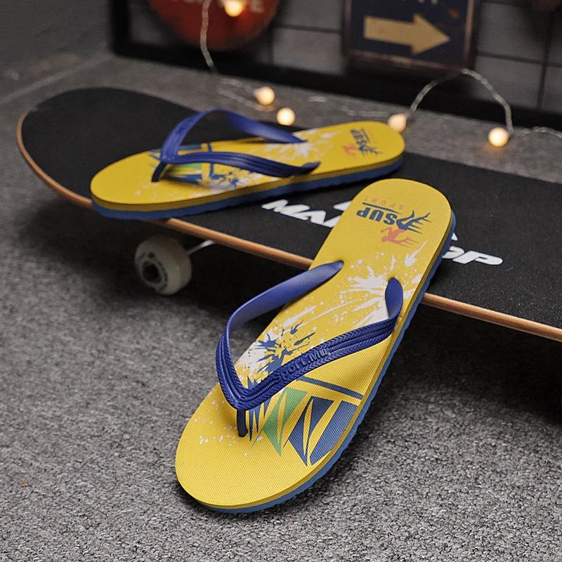 Stock Fashion Men PE Beach Flip Flops Slippers Summer For Wholesale