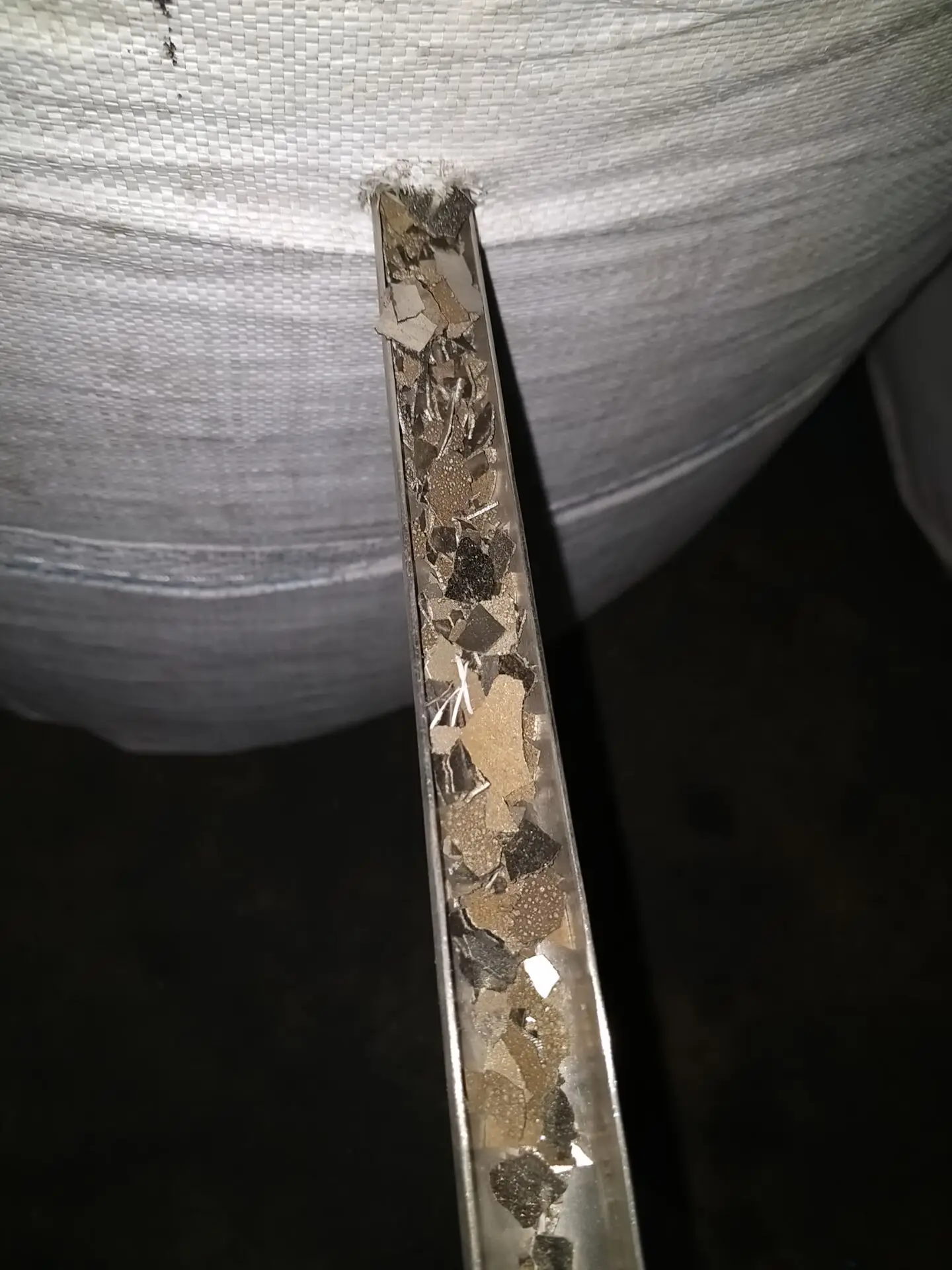 
997% purity Electrolytic manganese emm 