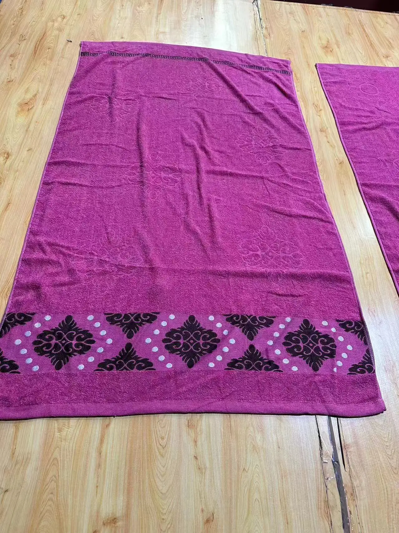 Foreign trade export polyester cotton oversized bath towels can be wholesale and customized to 90 * 155cm 460g