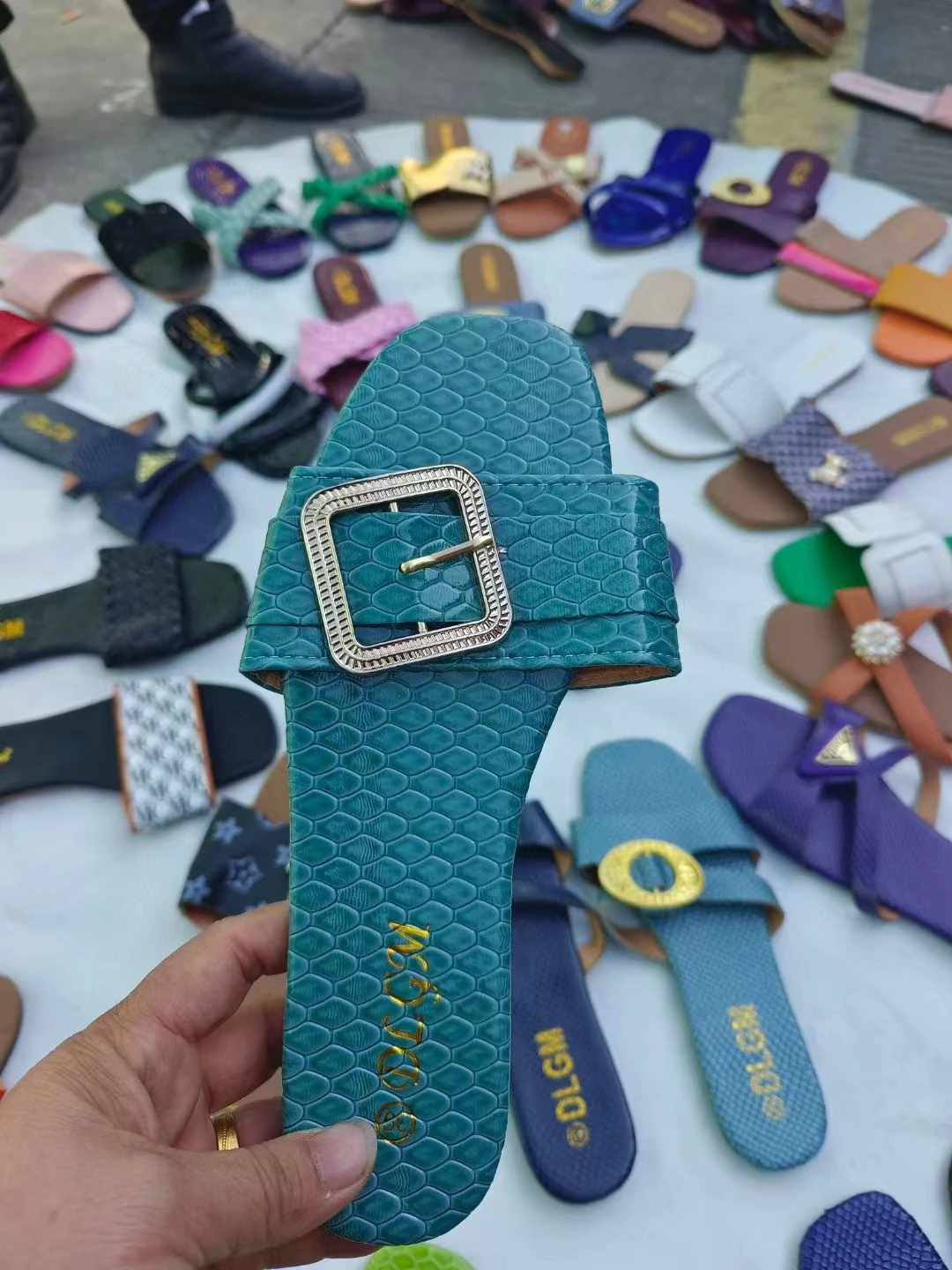 DF242 2024 Christmas SalesLadies Slippers Beach Summer Shoes sunborn women Flat Outdoor Shoes Female Casual Sandals