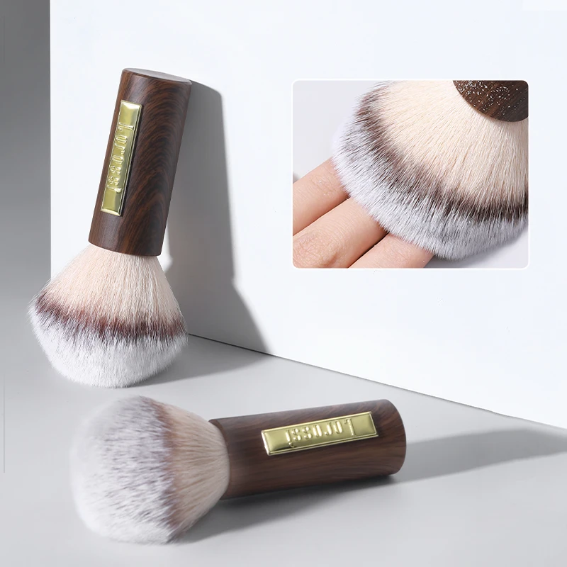 Wholesale Short Nylon Wool Wooden Nail Cleaning Brush Nail Dust Cleaning Brush