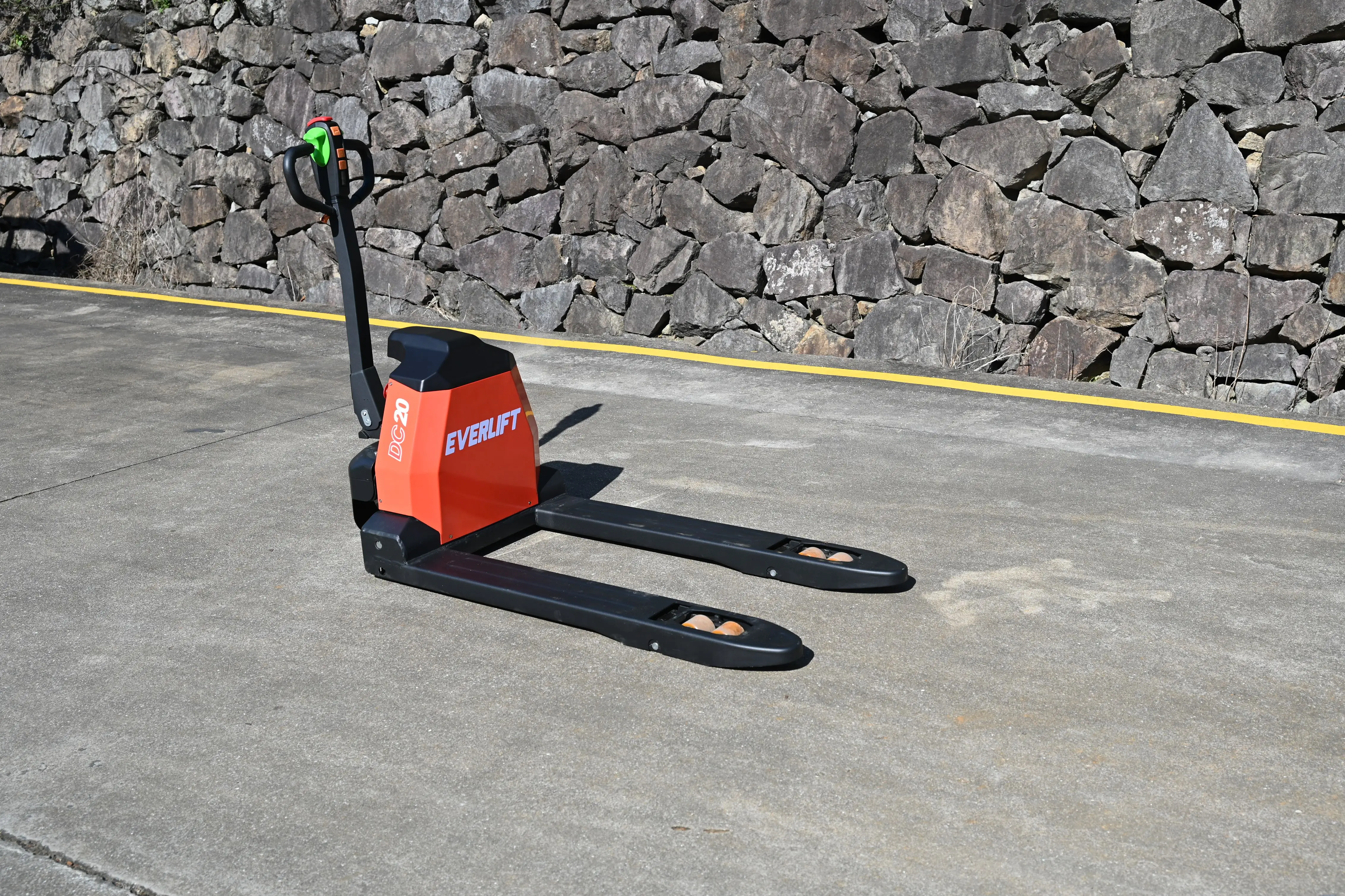 HELI New style ForkLift Truck 1500kg 3300lbs Electric Pallet Truck 1.5T 2.0 T power pallet jack portable forklift for sales