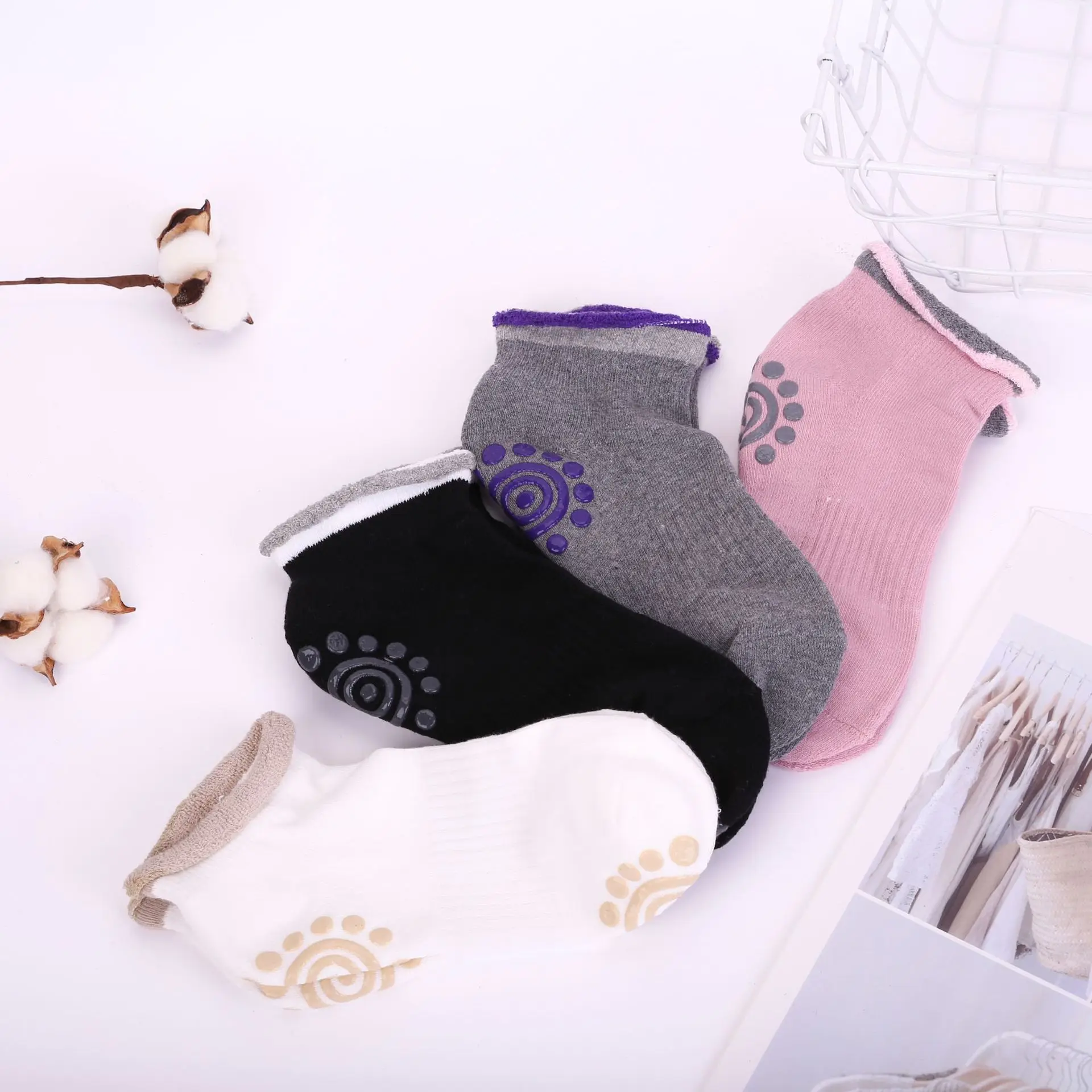 Fashion Ankle Dance Jump Trampoline Pilates Cotton Anti Slip Yoga Socks