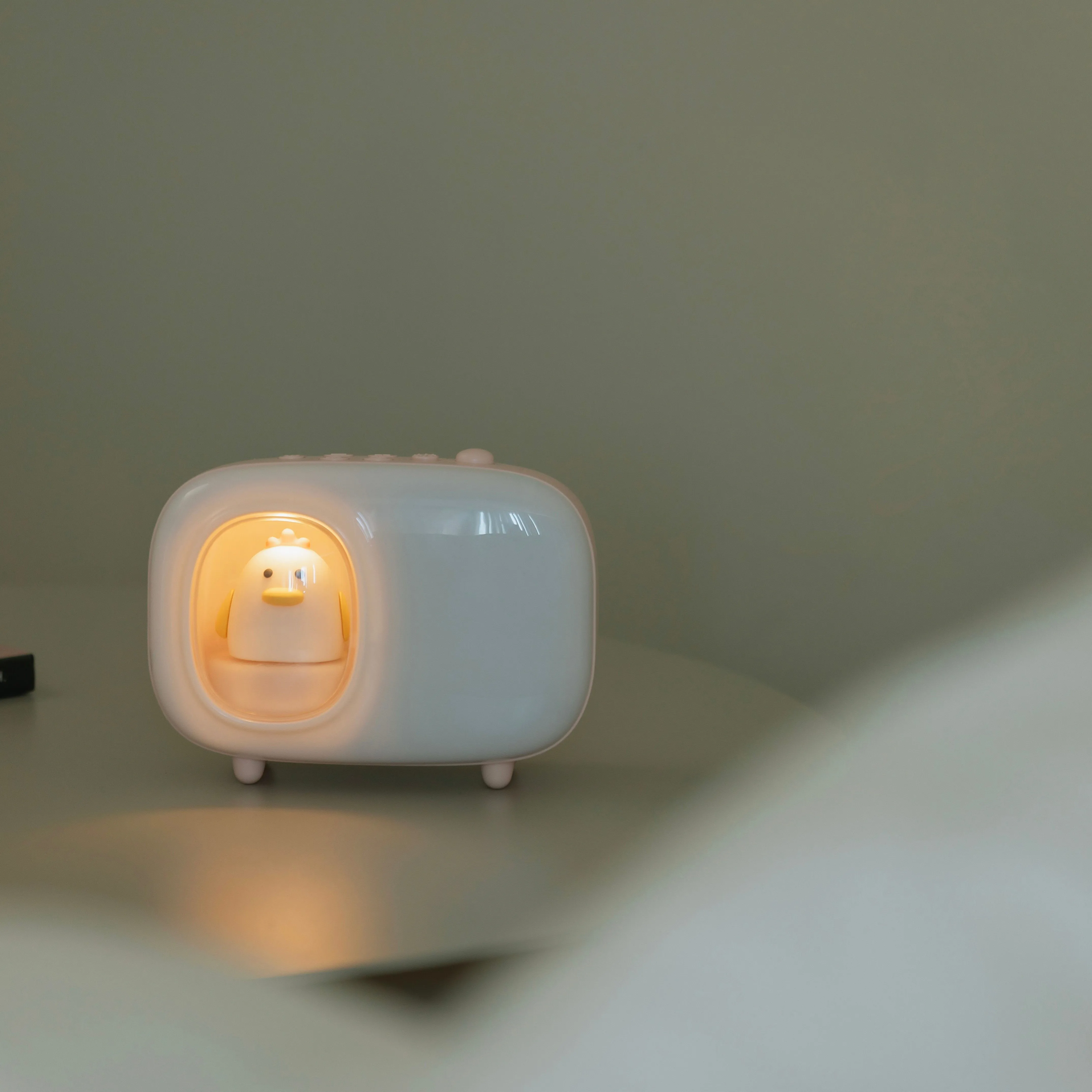 2021 new home bedroom children student charging alarm clock ringtone cute pet cabin night light alarm clock