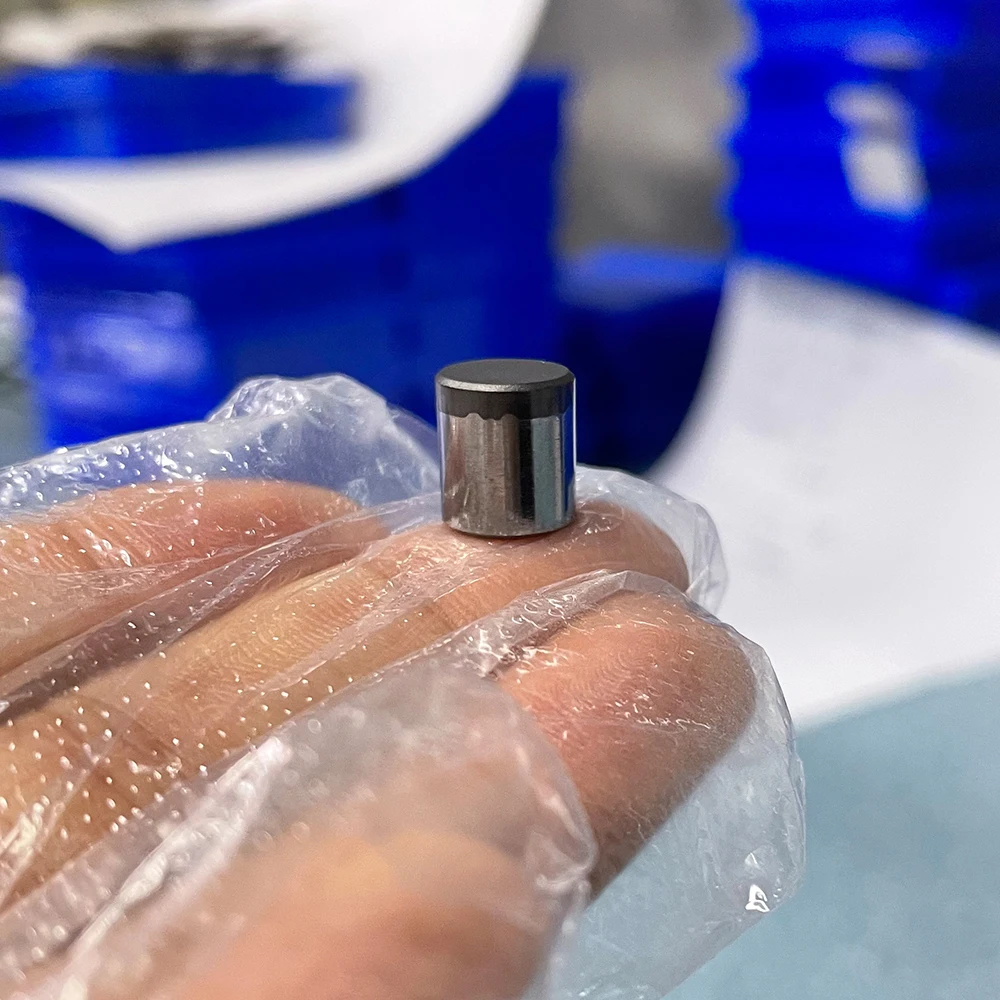 PDC Premium Inserts PCD Cutters 3D PDC cutter Petroleum Cutting Teeth For Oil And Gas Drilling Mining