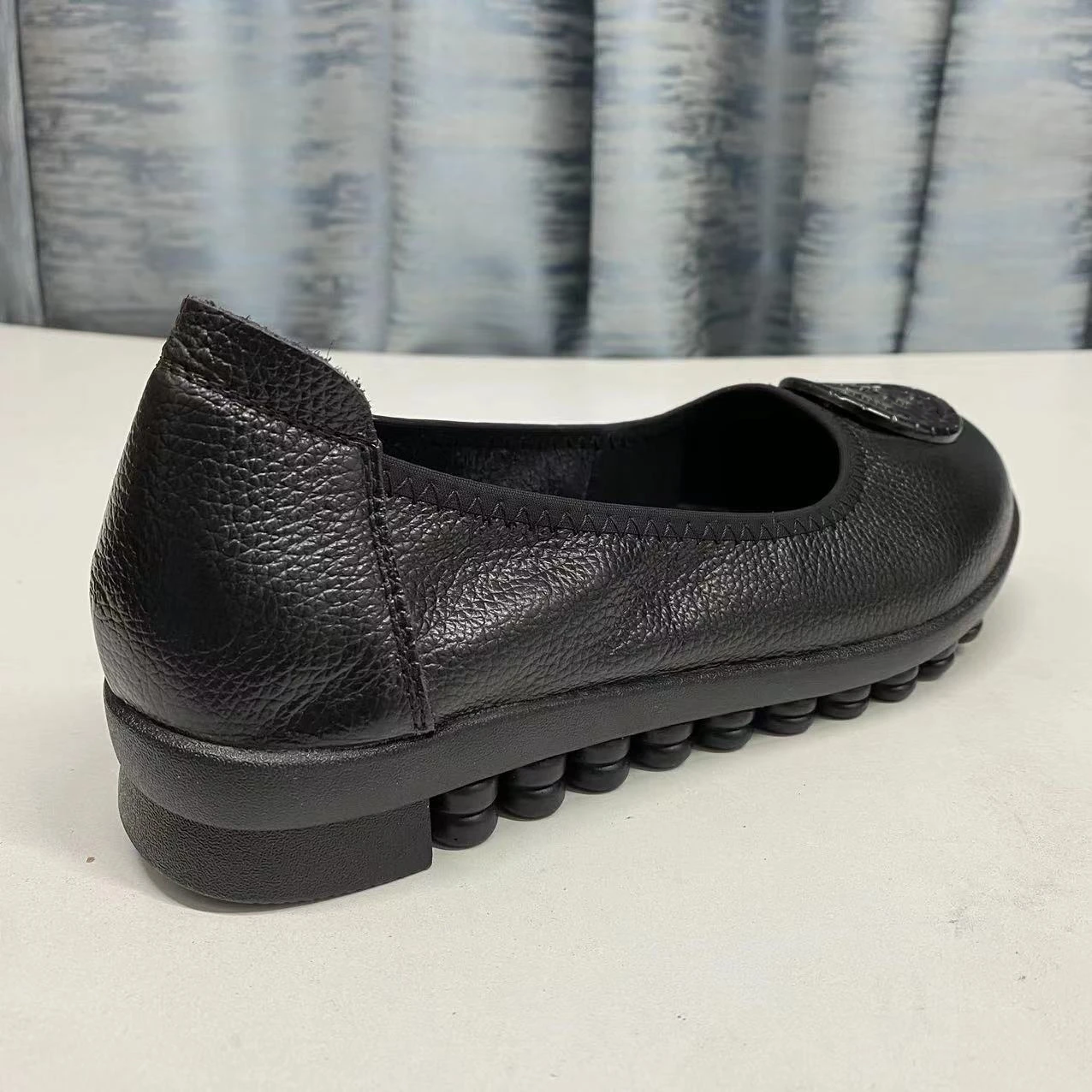 Second layer cow leather Women flat 2cm shoe comfort lady loafers round toe boat driving shoes customize logo plus size