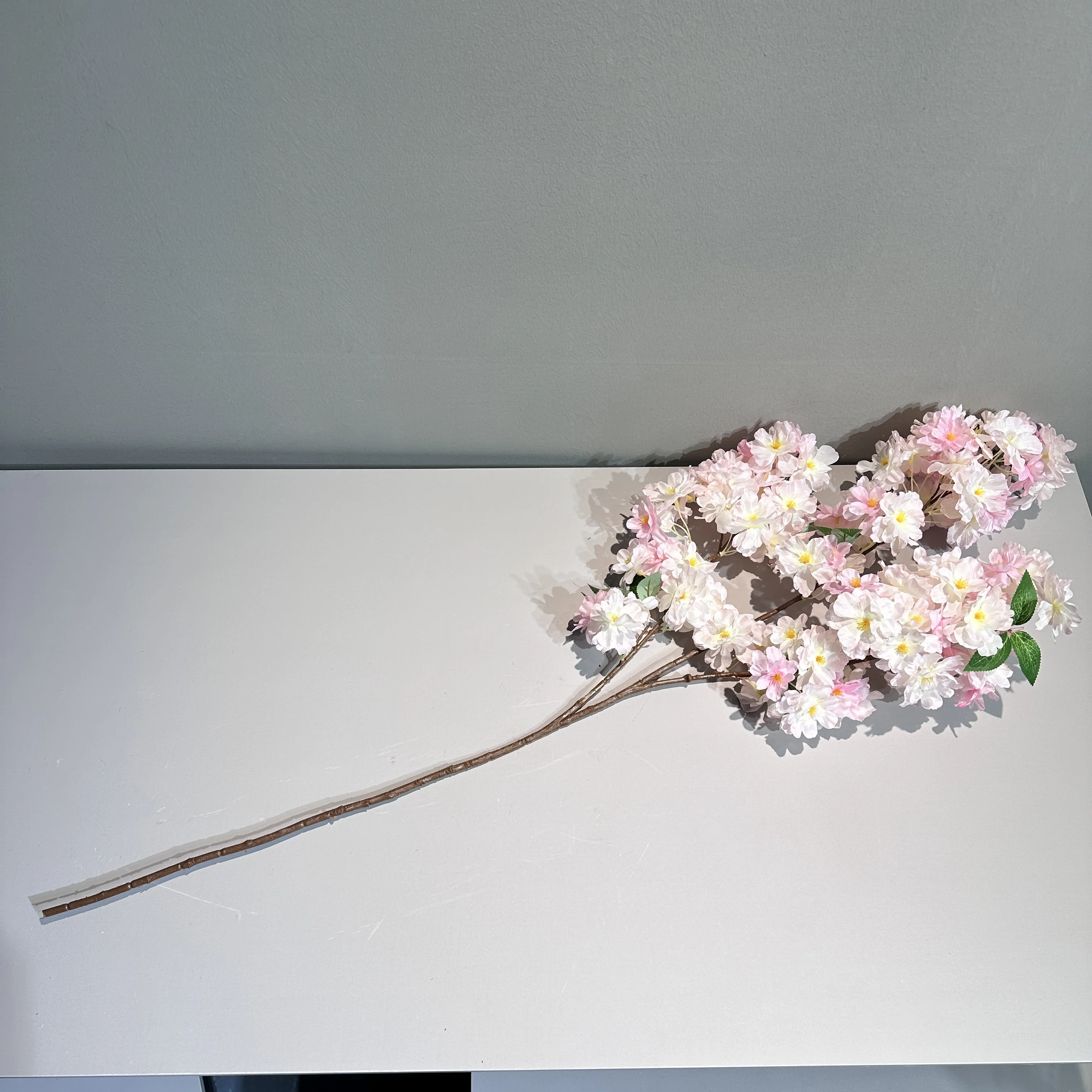 Hot sale  Artificial Pink Bulk Cherry Blossom Artificial Trees Flower Single Velvet Red Rose for wedding decoration