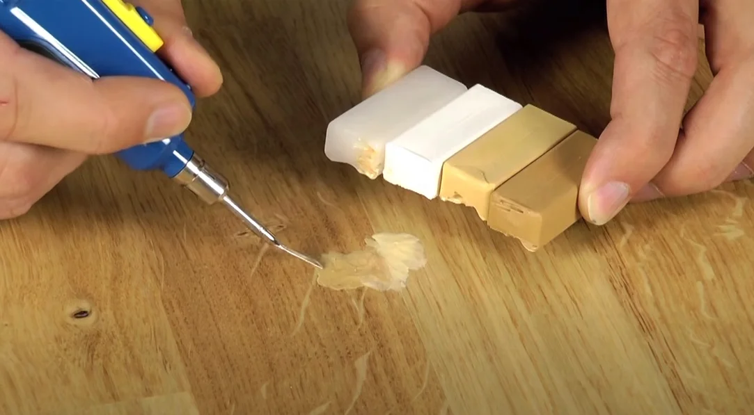 Battery Soldering Iron for Wood Flooring Wax Melted Floor Fix Wood Holes/Scratches on Laminate/Parquet/vinyl Floor Repair Kit