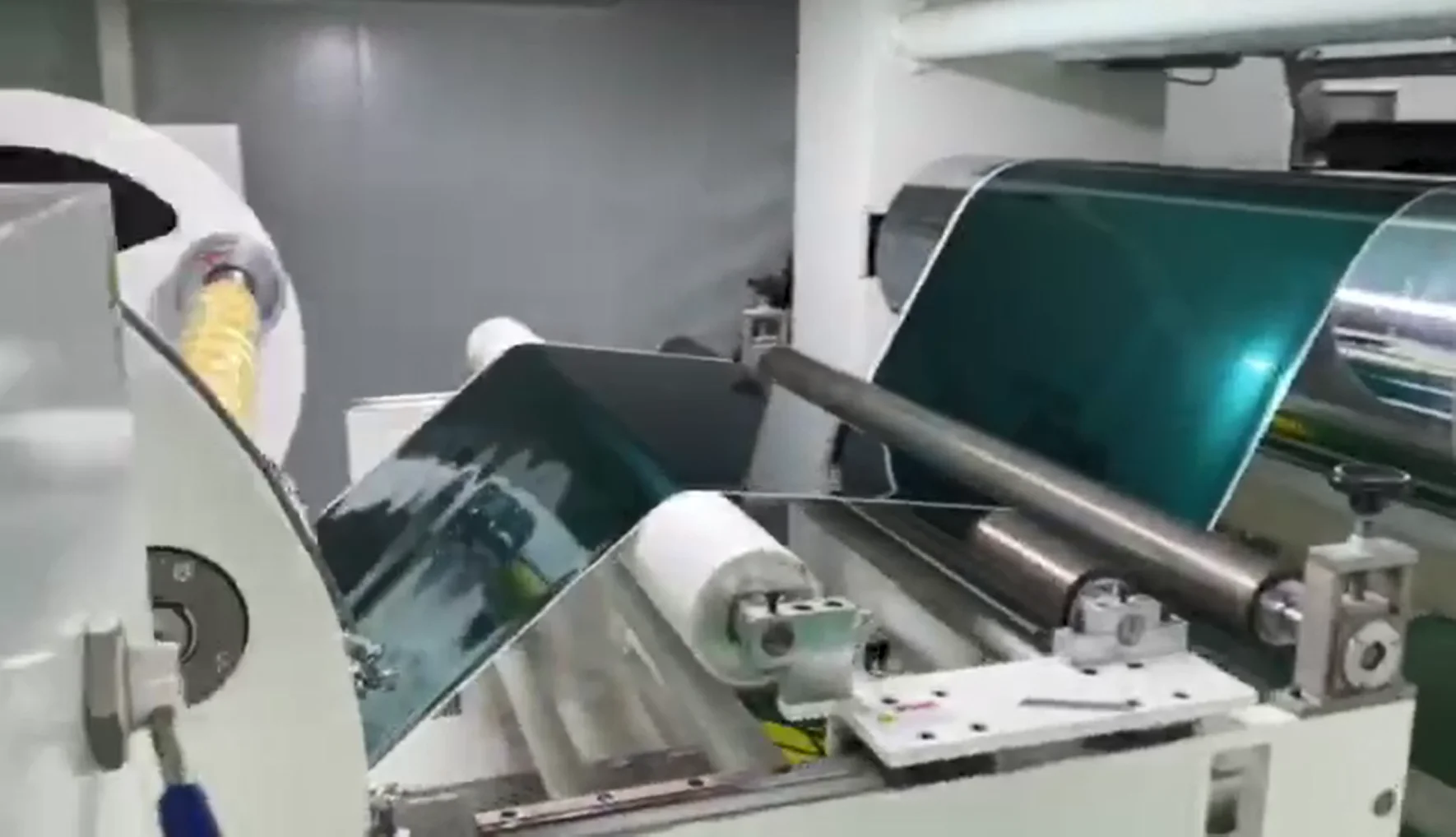 Factory Direct blade coating machine self adhesive sticker coating lamination machine for industrial use