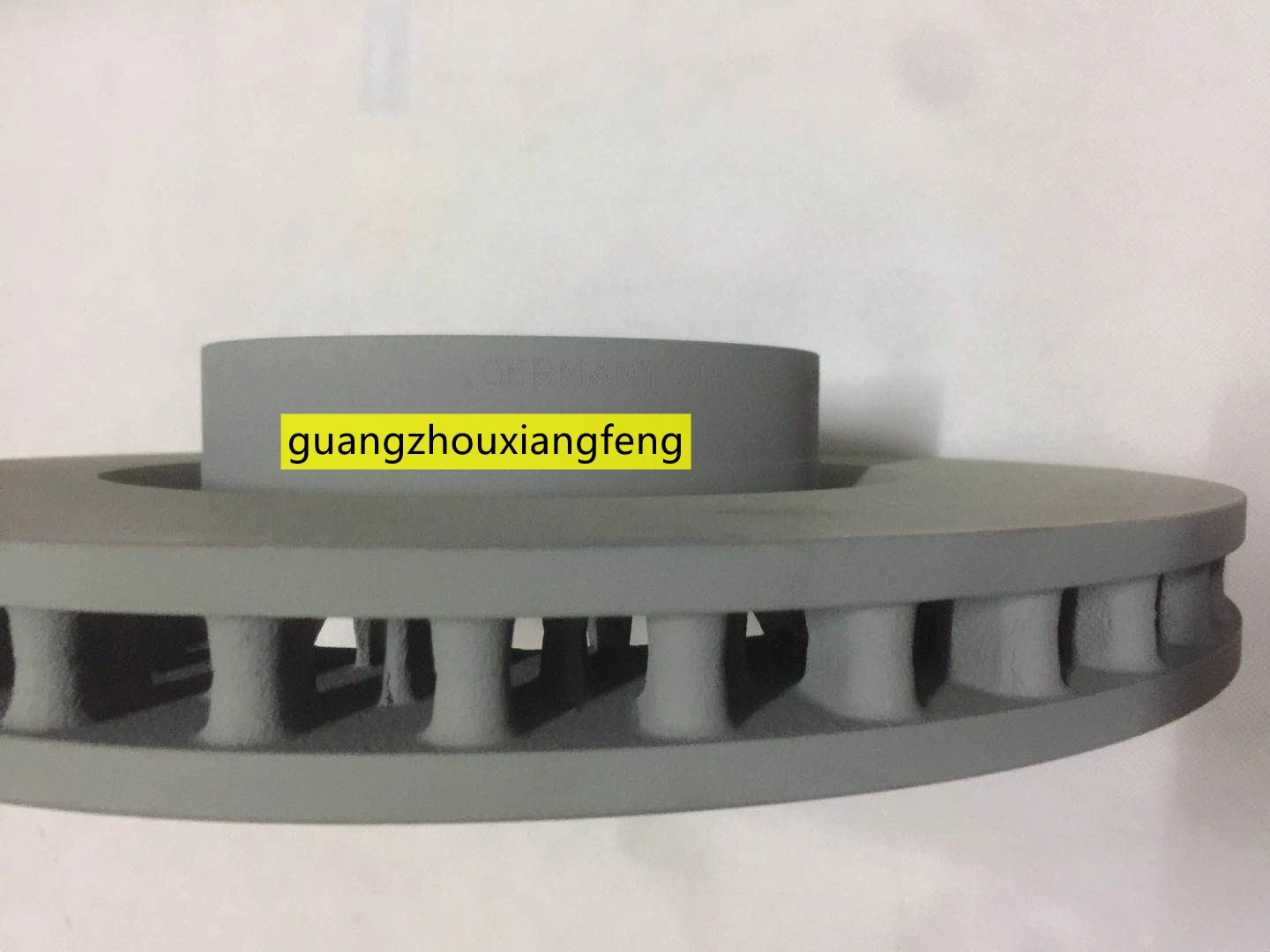 
OE SECOND-TIER SUPPLIER BRAKE DISC FOR PORSCHE CAYENNE (9PA) Turbo S 4.8T/TOUAREG(7LA, 7L6, 7L7) 4.2 V8 /95535140300/7L8615301A 