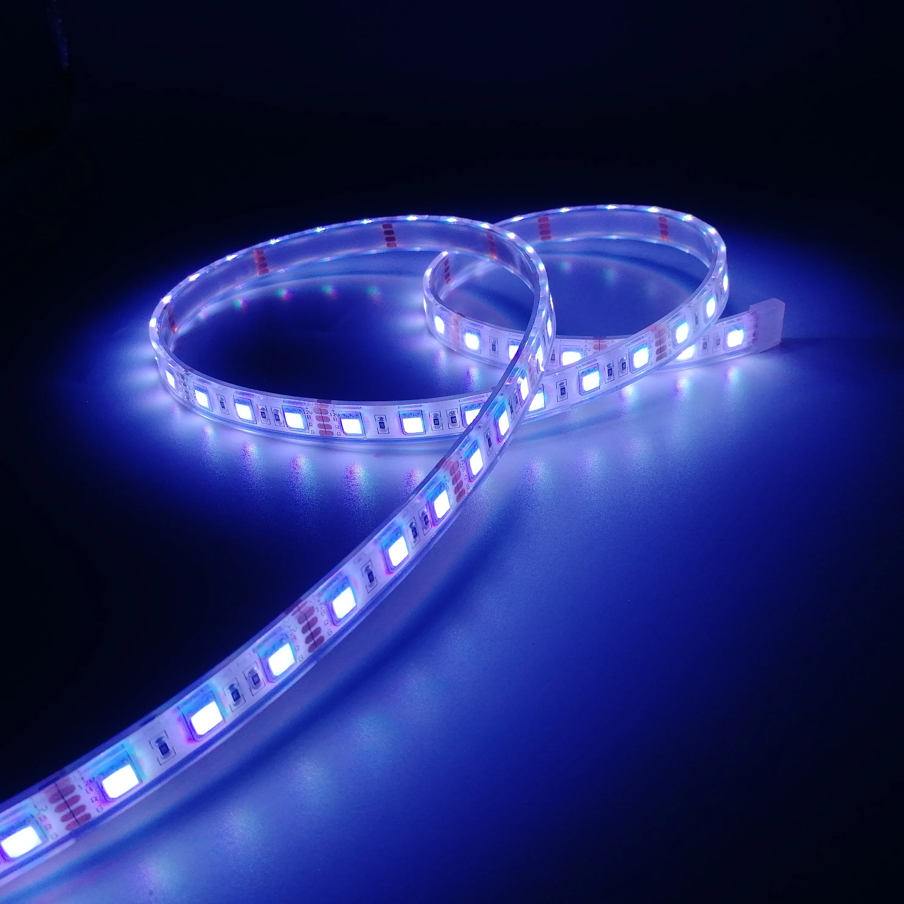 China Manufacturer Certificated Flexible DC12V 14.4W/M 10mm PCB SMD5050 RGB LED Strip Light