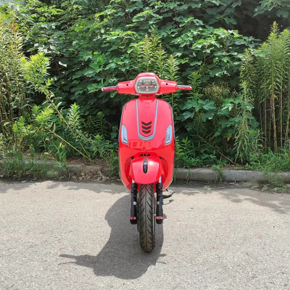 Cheap electric scooters manufacturer high speed long range electric bike bicycle motorcycles hot for sale