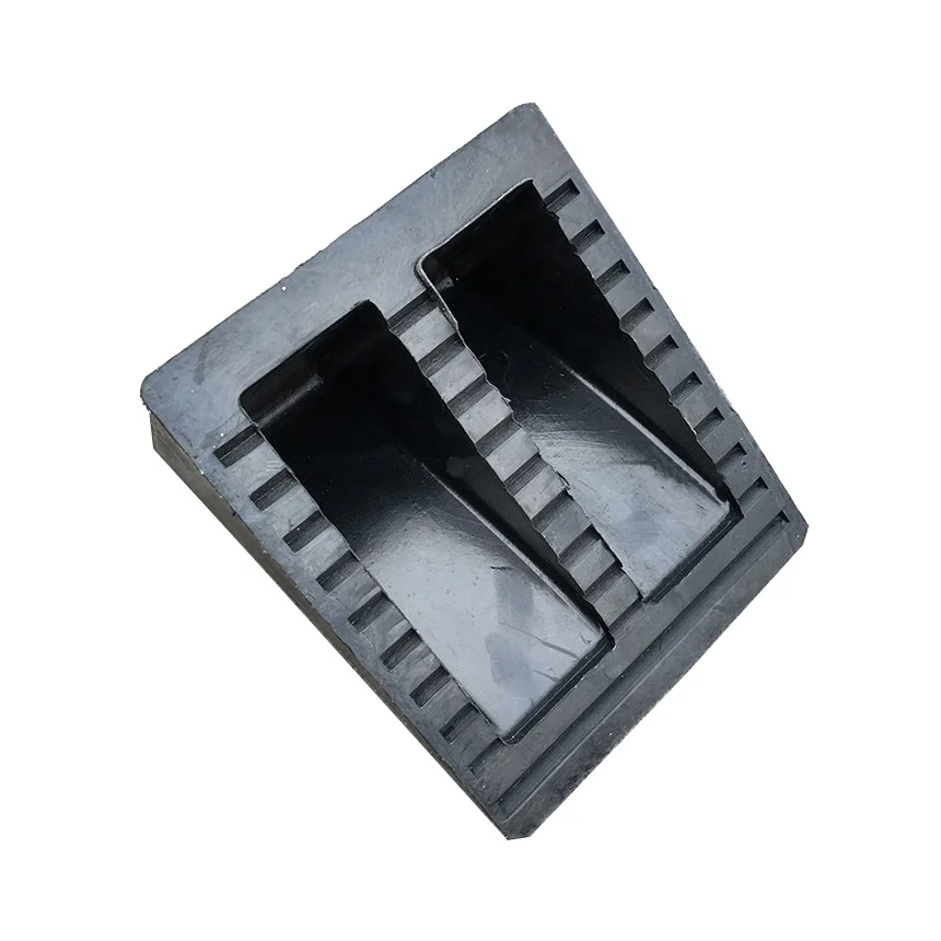 Lightweight Strong High Quality 240*200*150mm Rubber Wheel Chock