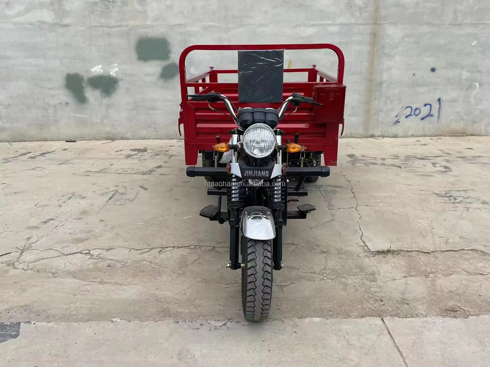 hot selling motorcycle motorized tricycle 150cc 200cc 250CC engine gasoline cargo tricycle petrol tricycle