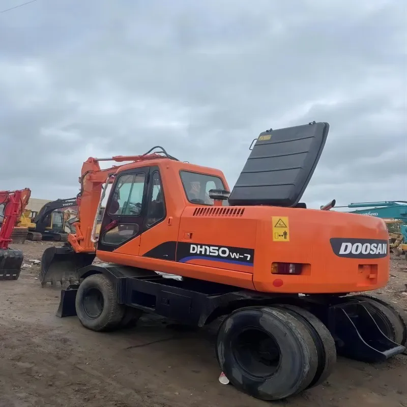 15Ton used wheeled excavator DH150 Hydraulic Crawler Excavator for sale in good condition