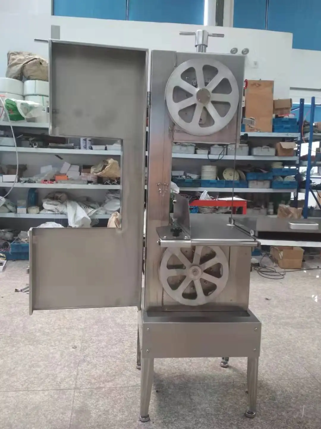 Chuangyu Effortless Bone Cutting with Our Easy-to Use Bone Saw Machine Ideal for Any Meat Processing