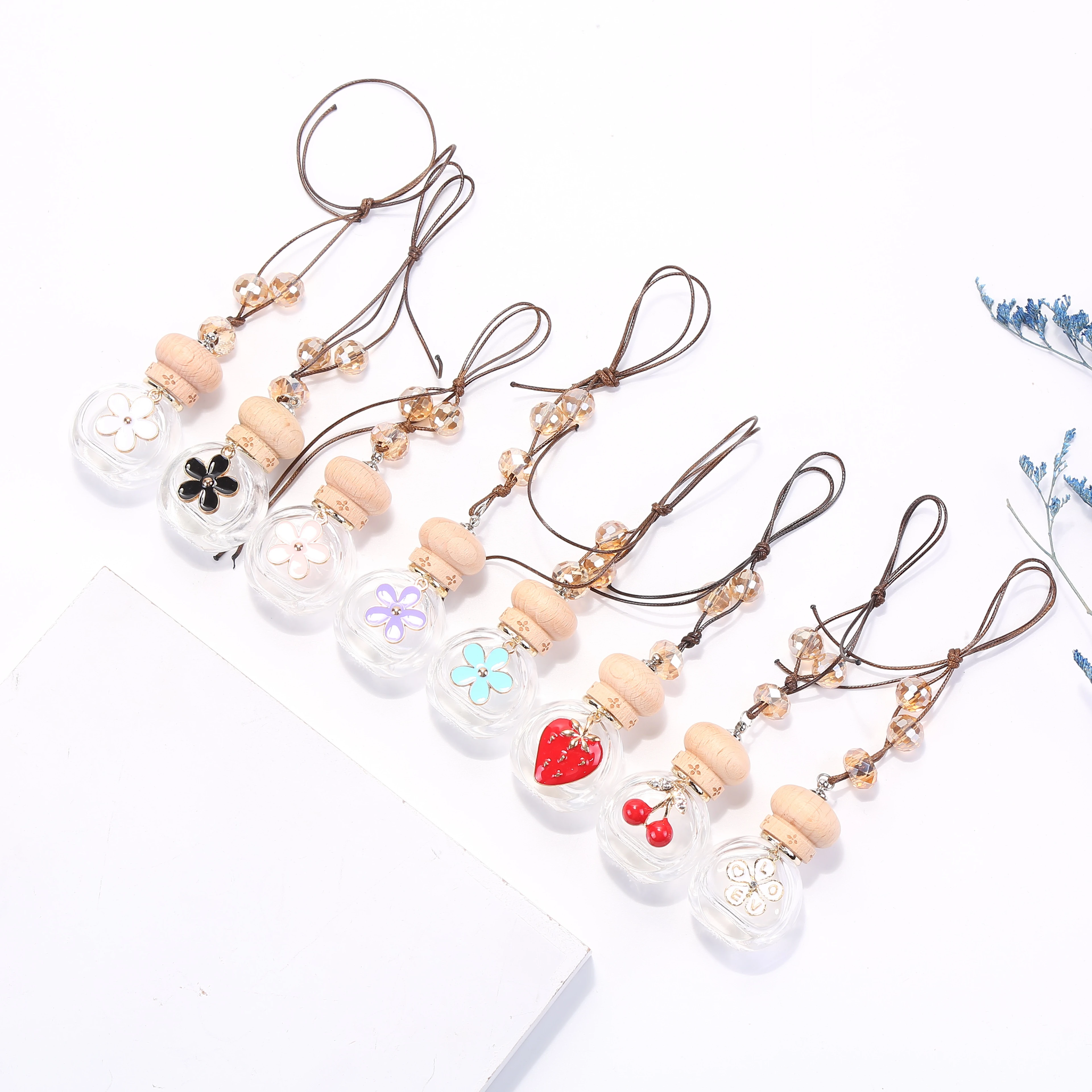 polymer clay liquid flavor in the car perfume diffuser glass hanging bottle with wood cap