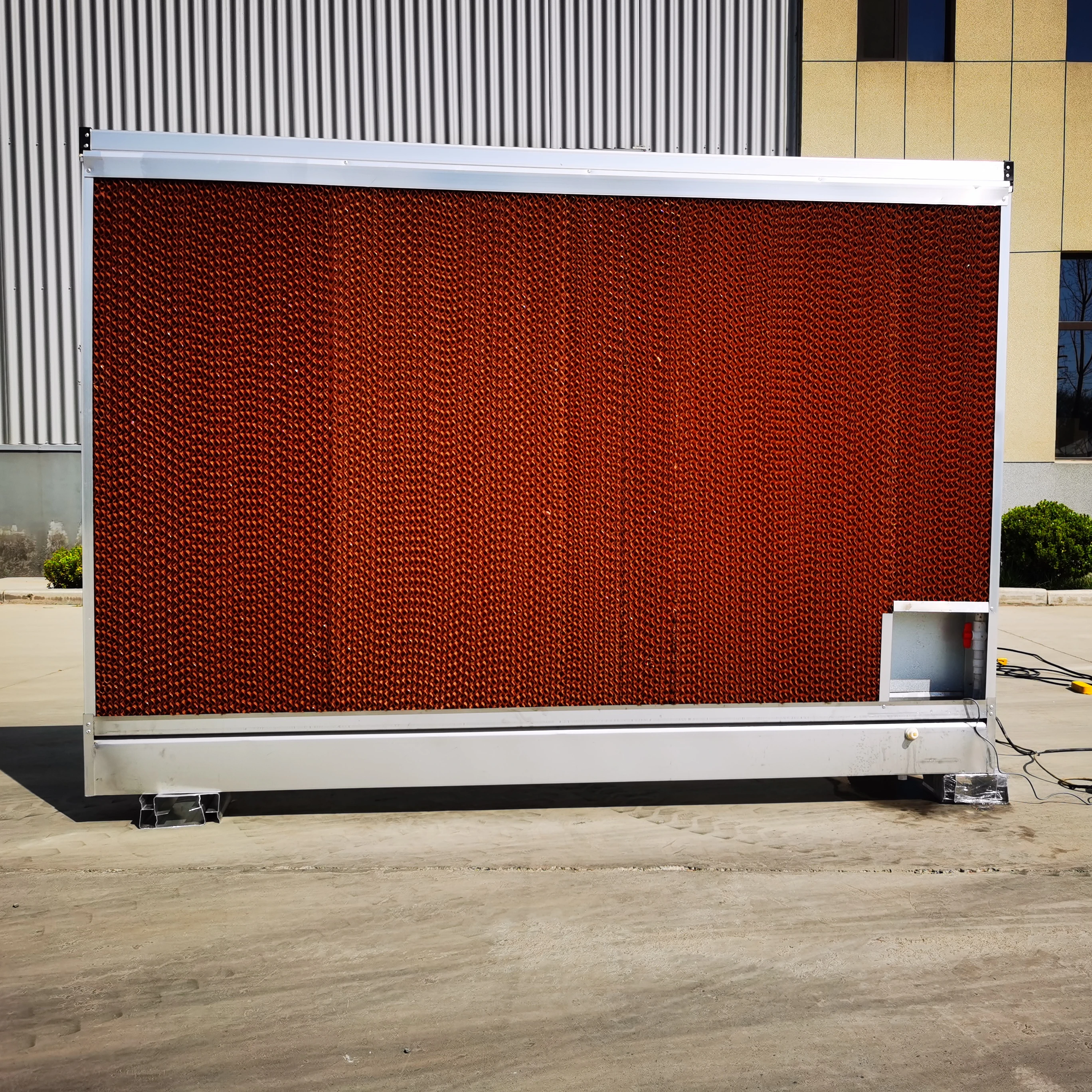 MUHE New Poultry Cooling Pad Evaporative for Poultry Houses and Farms with Efficient Cooling Pad Paper and Reliable Pump
