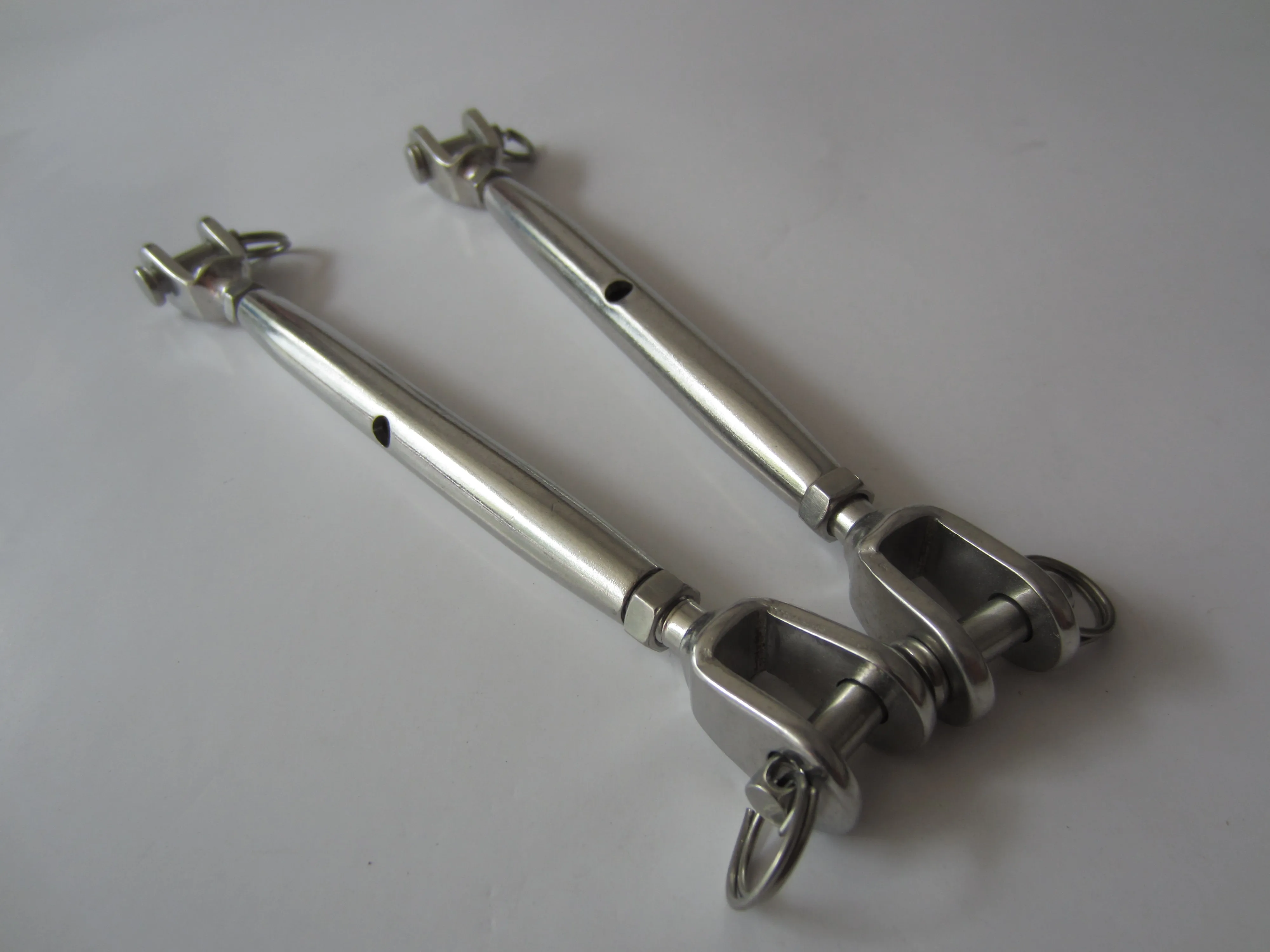 Stainless steel Jaw & Jaw Pipe Turnbuckle for marine, industrial and architectural applications