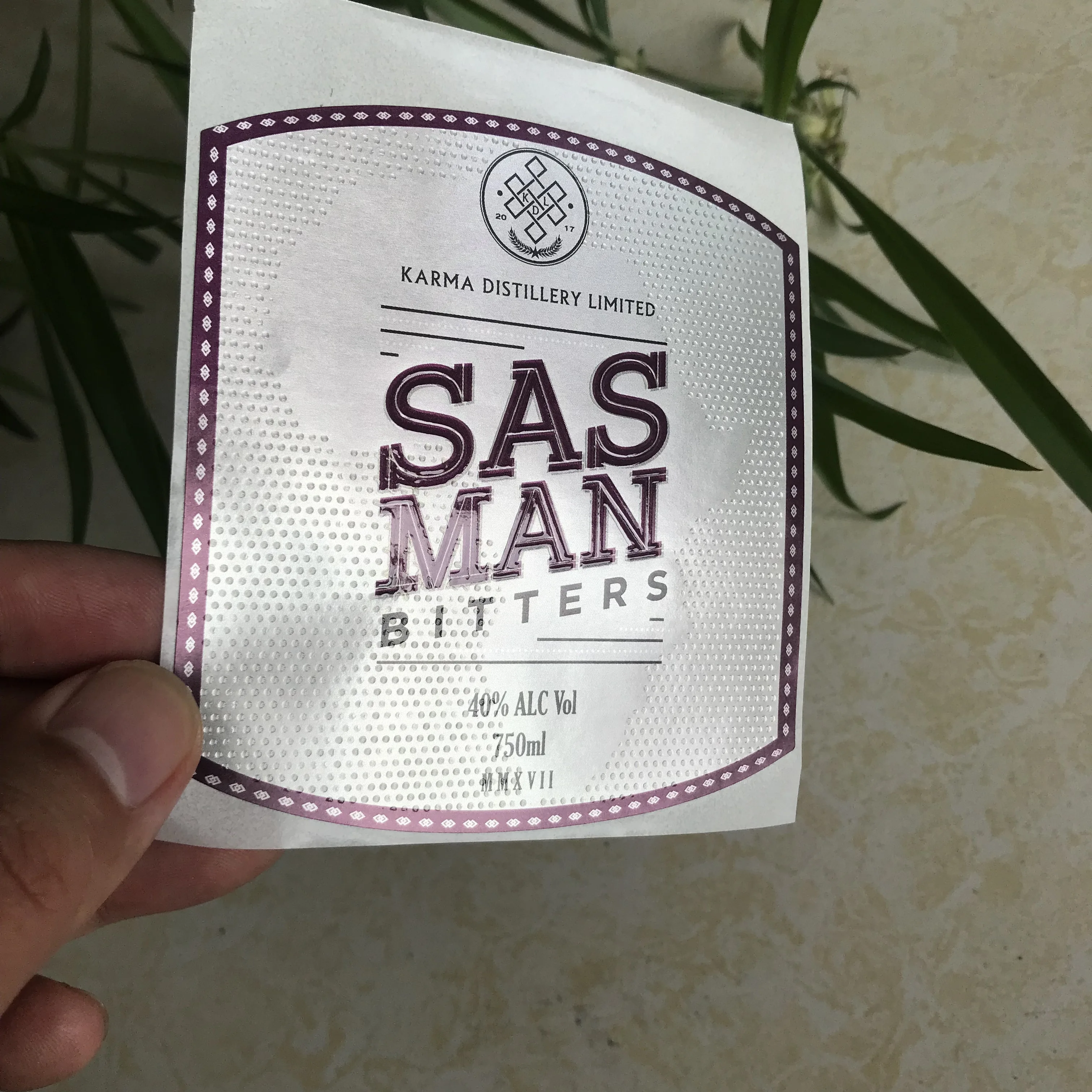 custom logo sticker waterproof sticker logo adhesive roll labels stickers for packaging