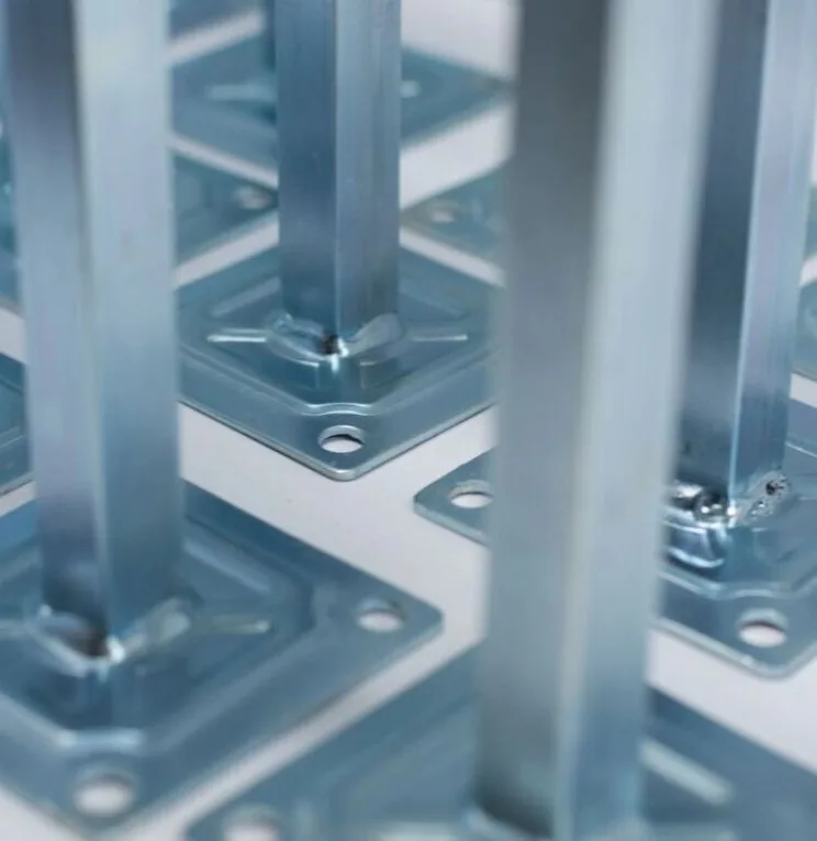 Durable Anti-Static Raised Floor System for Data Centers & Laboratories HPL Finish Material Calcium Sulfate Conductive Panels