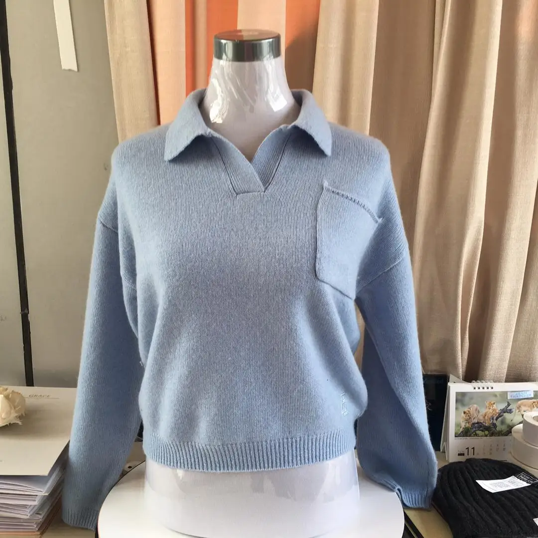 Factory Wholesale 7GG Polo Neck Thick Warm Female Knitted Pullover Sweater Colors/ Yarns/Sizes Custom Knitted Pullover