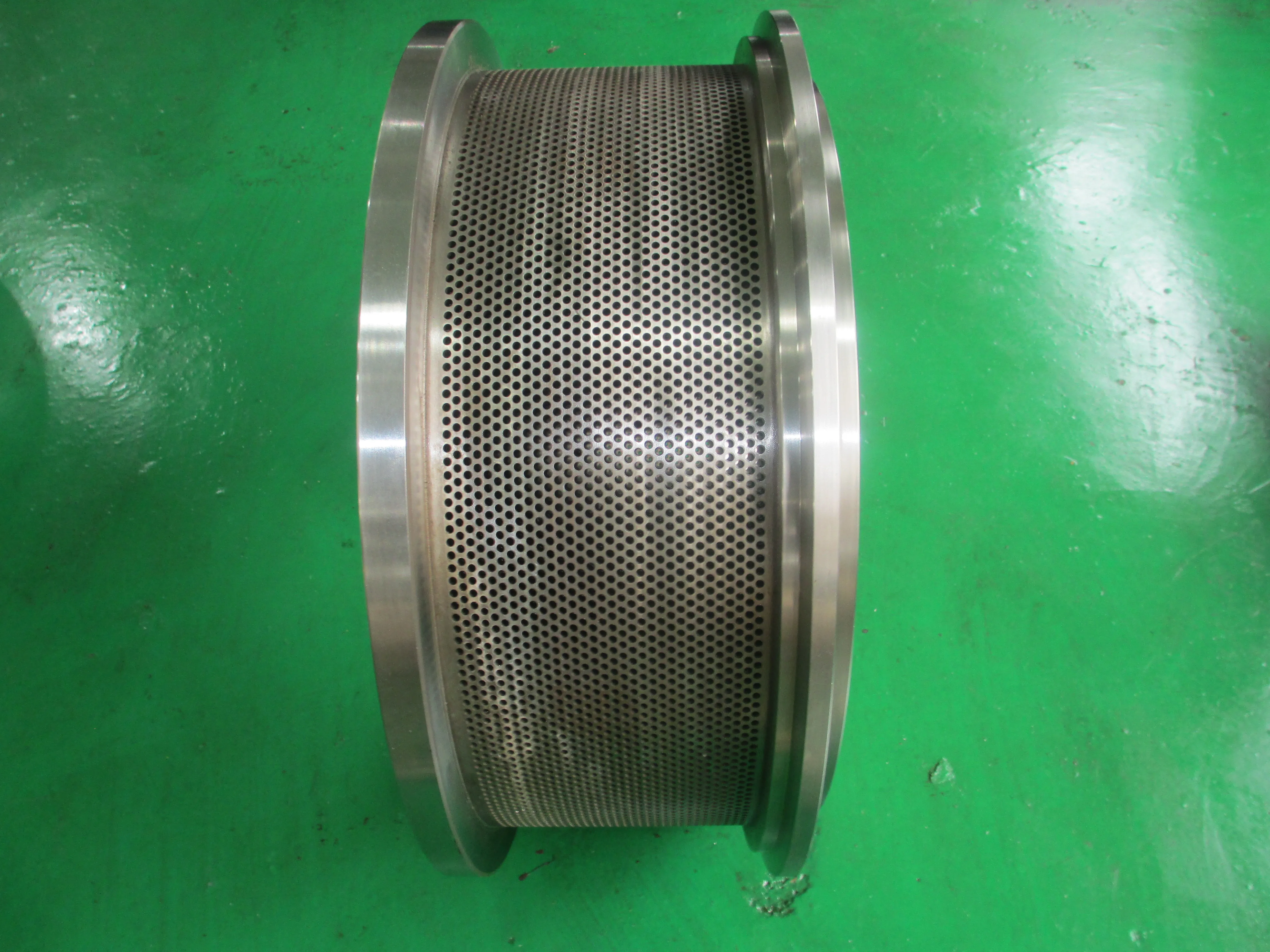 Economic high quality pelletizing mill die factory directly sales wood pellet machine parts roller