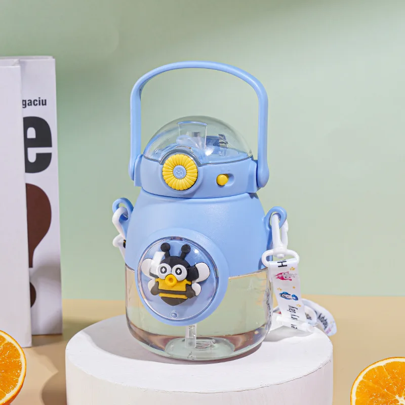900ml Space Capsule Large-capacity Baby Cartoon Plastic Belly Water Bottle With Straw For Children