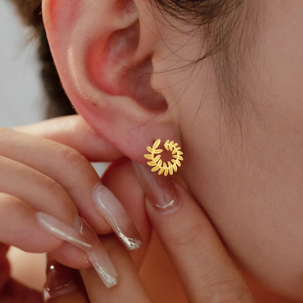 Mori Department personality everything fashion casual jewelry geometric vine ring shape titanium steel gold-plated stud earrings