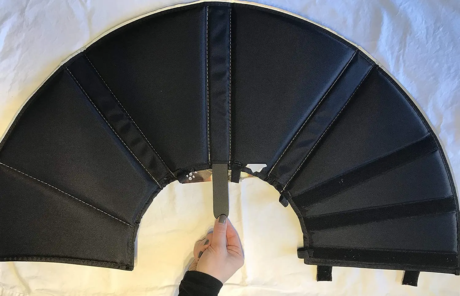 Breathable Soft Dog Cone  Adjustable Drawstring And Buckle Dog Recovery Buckle Collar To Stop Licking And Scratching Wound