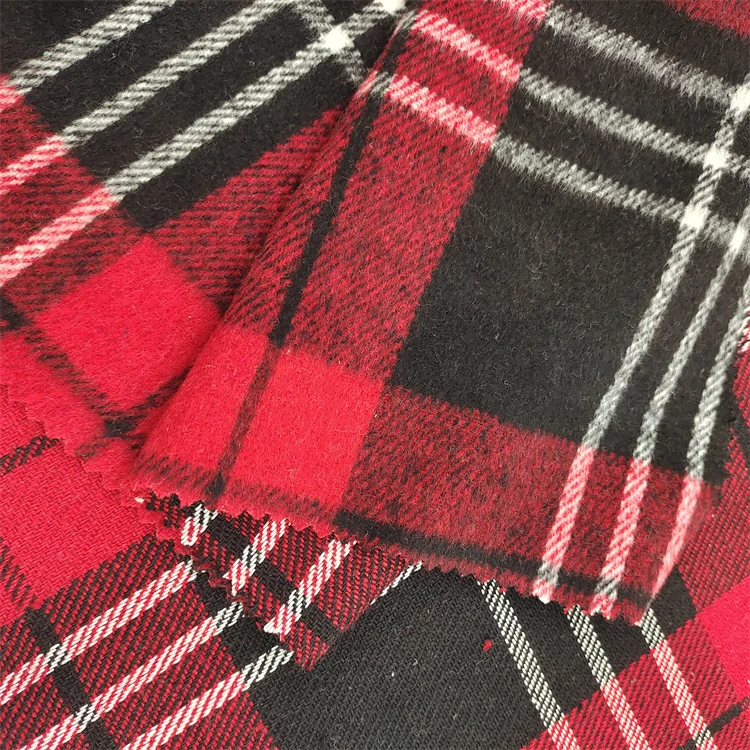 Factory wholesale stock flannel shirt fabric fashion Plush 100 Polyester Yarn dyed Plaid dress fabric For Flannel