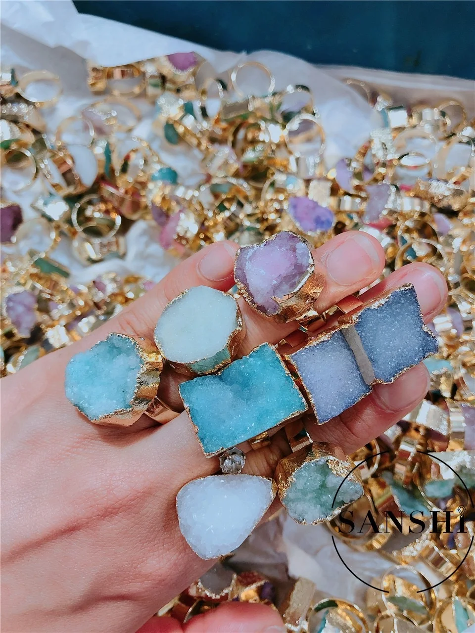 
New arrival multi colored natural green large druzy stone resizable rings 