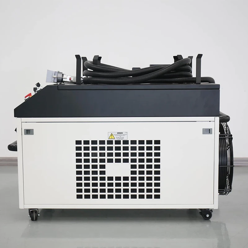 High Power 3000 watts Laser Cleaning Machine For Metal Oil Paint Rust Removal Laser Cleaner