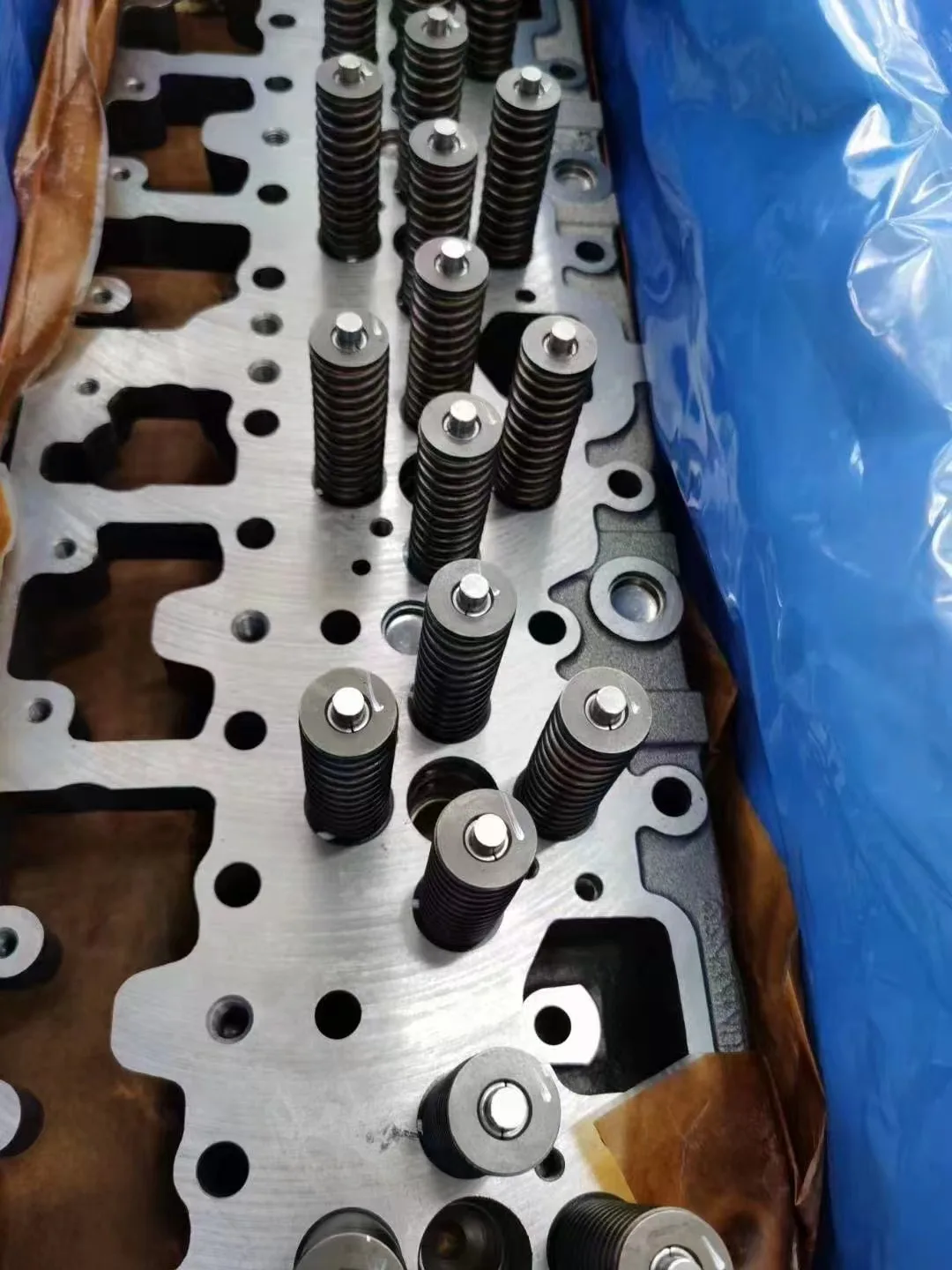 for Cummins M11 QSM11 ISM11 engine cylinder head assembly 2864024 ENGINE CYLINDER HEAD ASSY 3417629 4952449 2864028