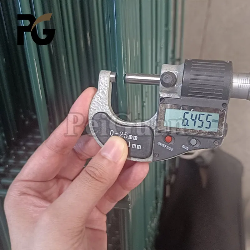 Welded Wire Mesh Fence 6x6 Reinforcing Welded Garden Mesh 3D Curved Pvc Coated Fence