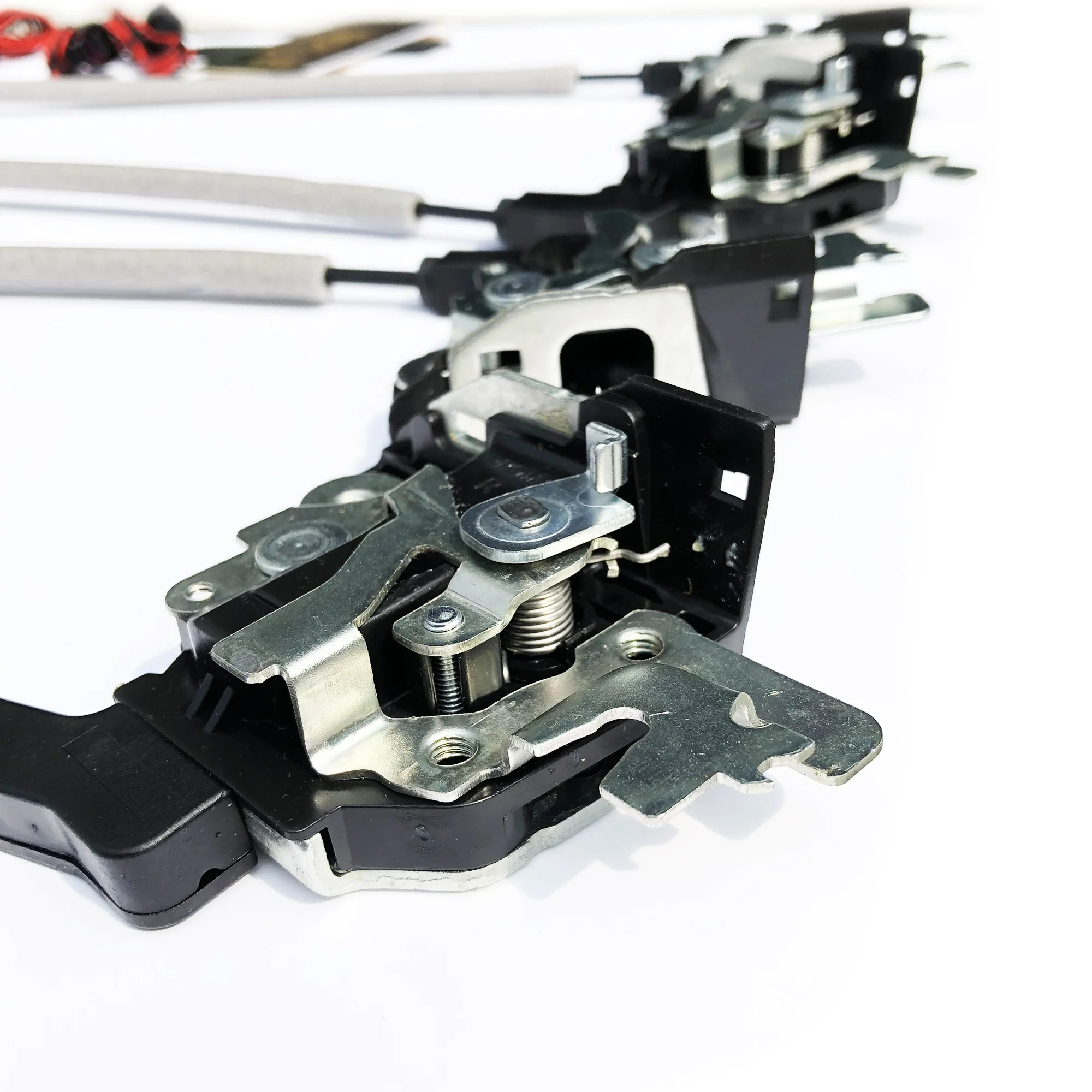 High sales The car has four electric suction doors Automatic for The new Toyota Haice Lexus Skoda