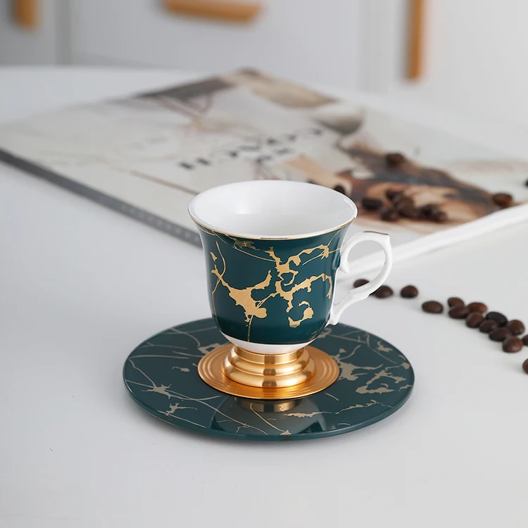 Популярная Красивая Золотая фарфоровая чайная кофейная чашка и стеклянное блюдцо Набор чашек турецкие кофейные керамические чашки с подарочной коробкой