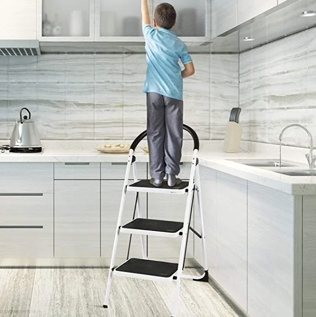 0.7-1.0mm anti-slip pedal EN14183 standard fold step ladder household ladder