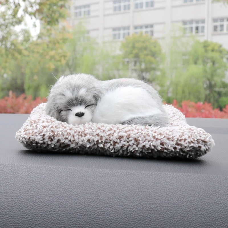 Cute 30*20cm Dog Car Dashboard Decoration Ornaments Modern Style Activated Carbon Simulation Type with Plush Cat Pattern