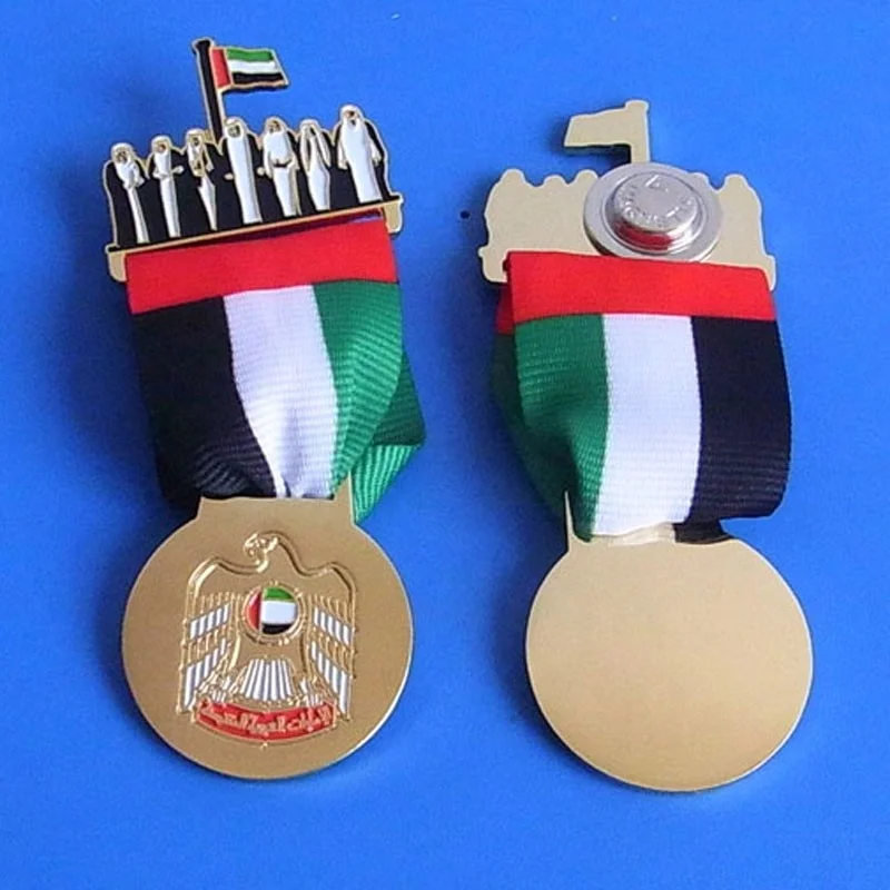 Wholesale printing UAE two people holding flag light weight stainless iron badge for souvenir