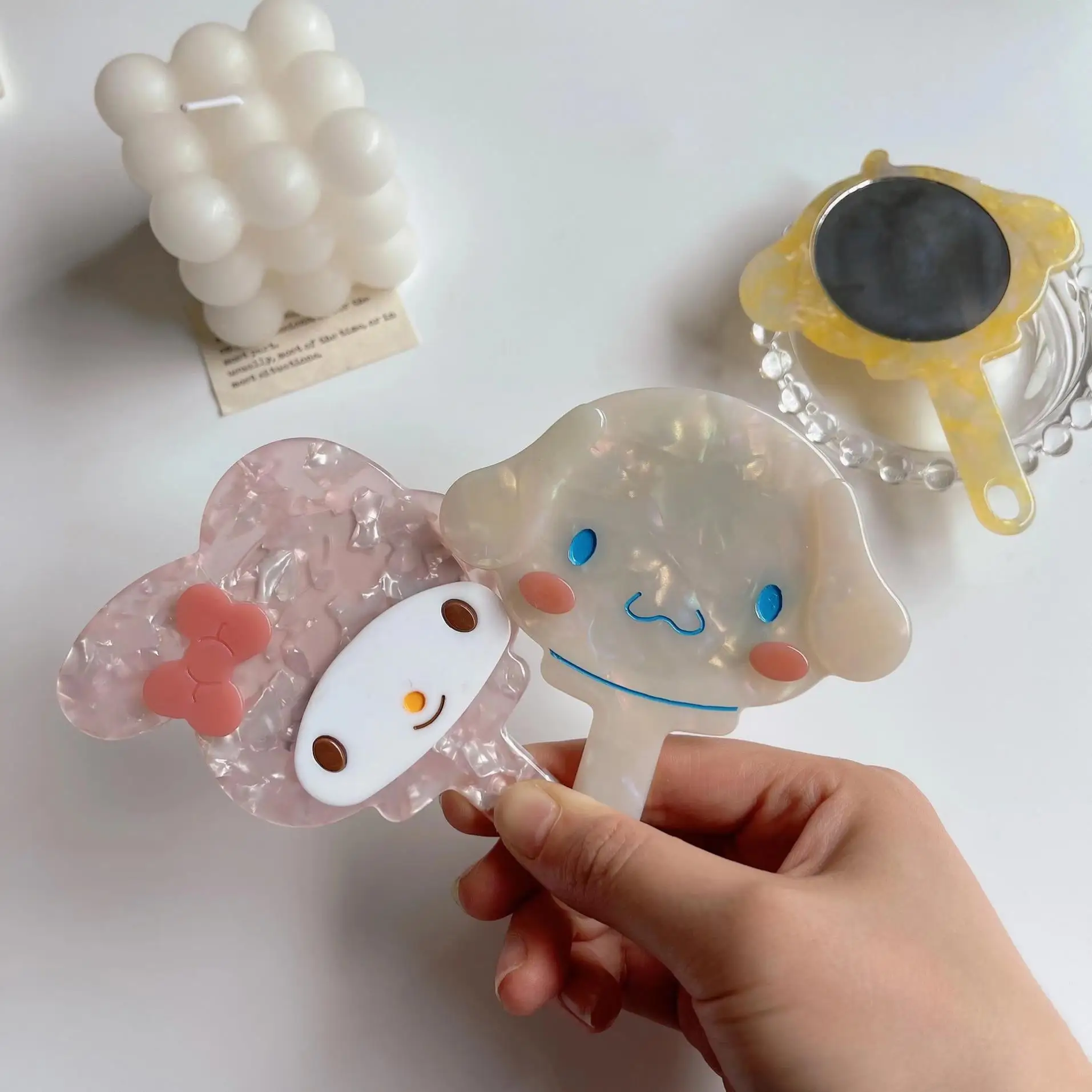 Creative Cartoon Acetic Acid Mirror Acetate Hand hello kitty Mirror with Handle Cosmetics Portable Vanity Mirror