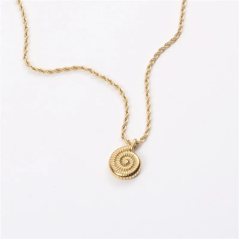 Women 18k PVD Gold Plated Stainless Steel Snail Conch Shell Shaped Pendant Twisted Rope Chain Necklace Jewelry