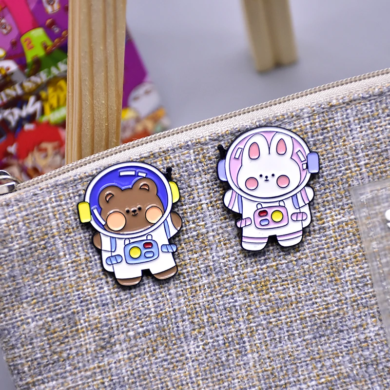 custom soft enamel pins manufacturer hard emalia pin for enamel pin