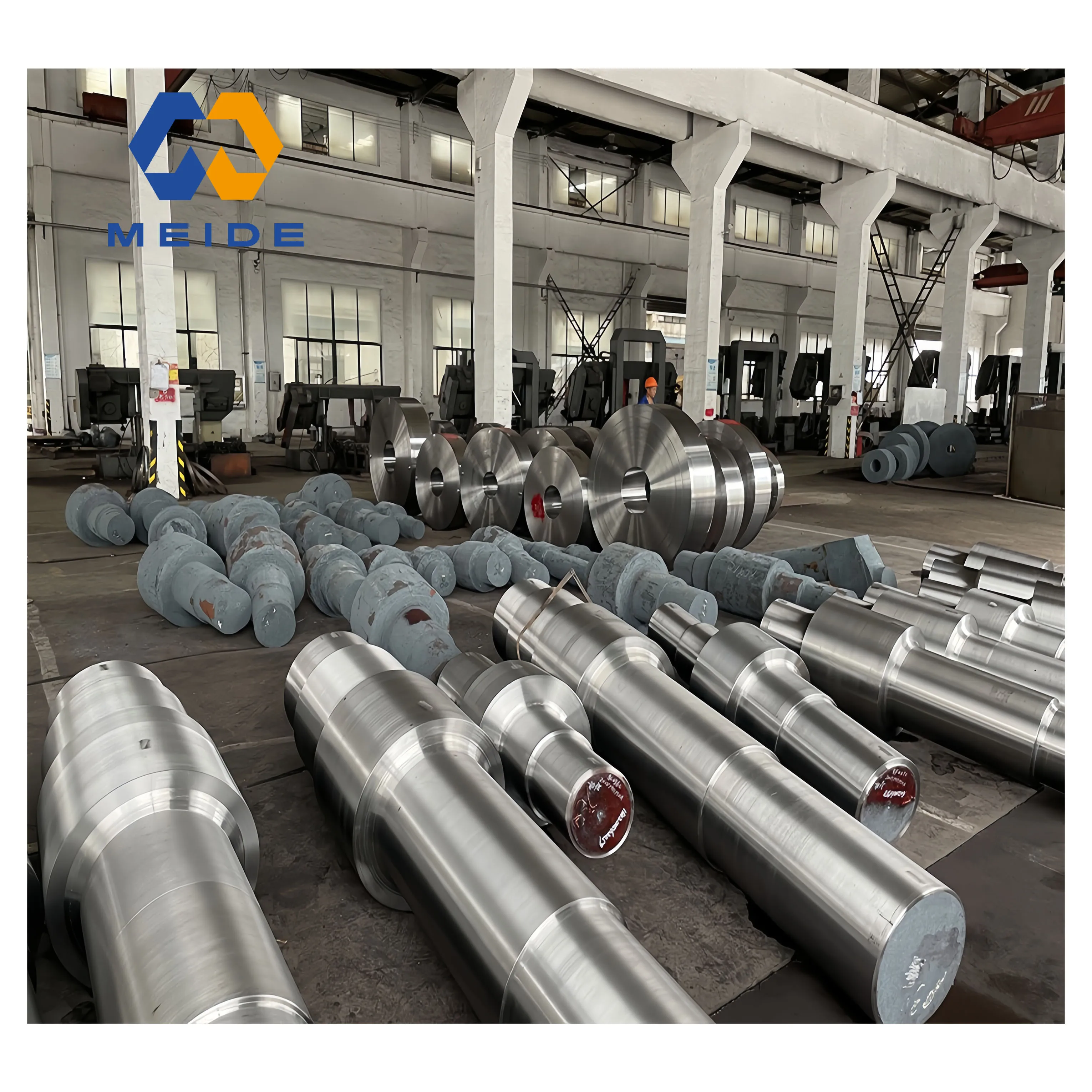 Customized  flange spindle CNC machined forged steel heavy-duty rotor shaft rod heavy-duty machinery forgings