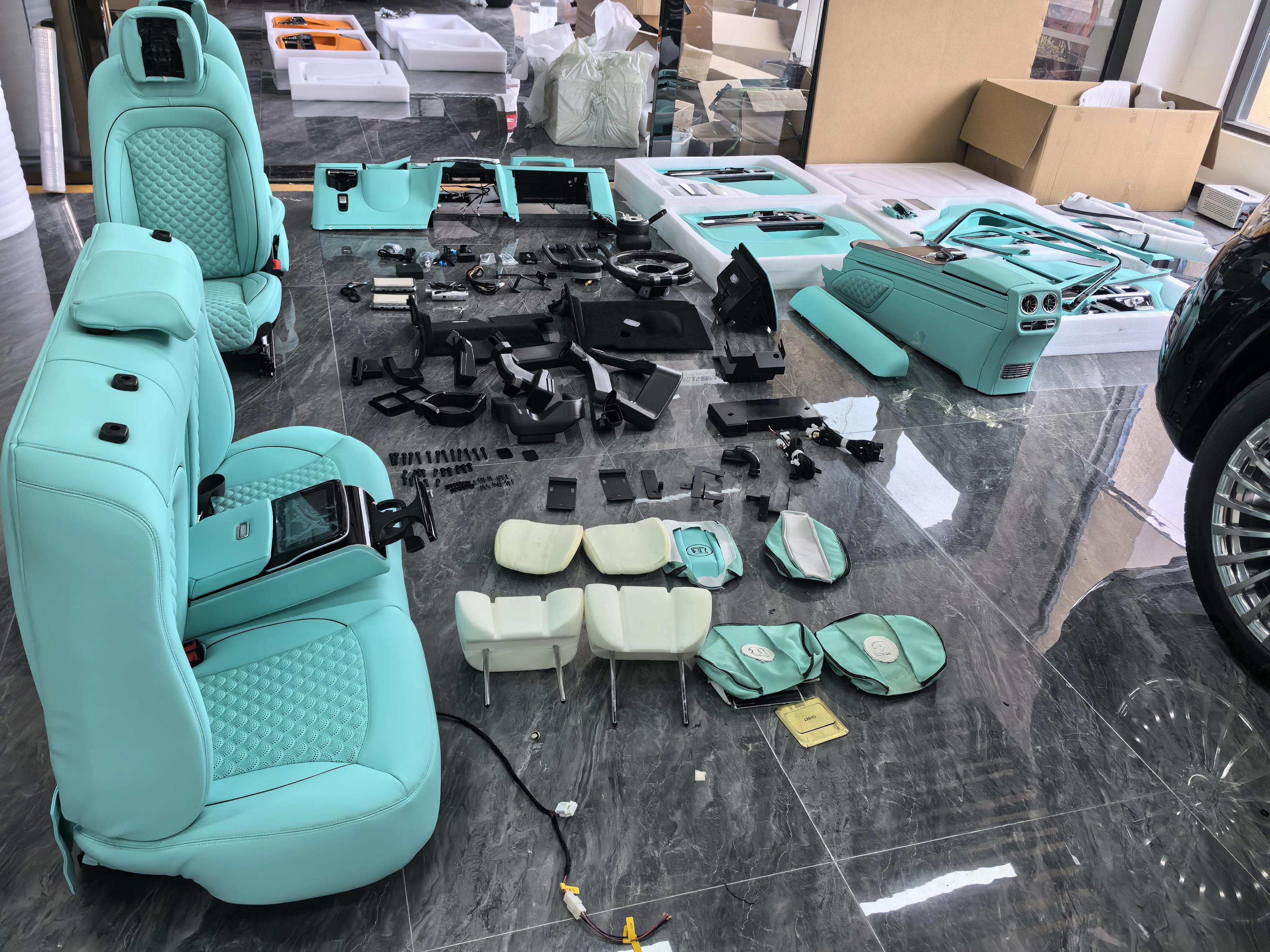 2024 tuning parts  interior G class wagon full screen upgrade modification kit for  g500 g63 w463 W464 GCLASS GWAGON